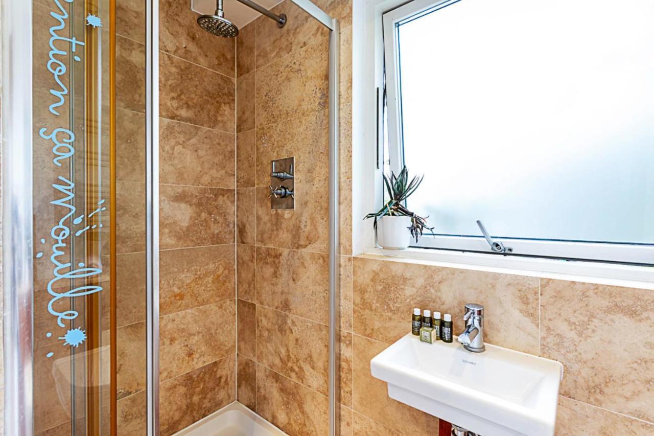 3 Bed Luxury Penthouse In Shoreditch Londen