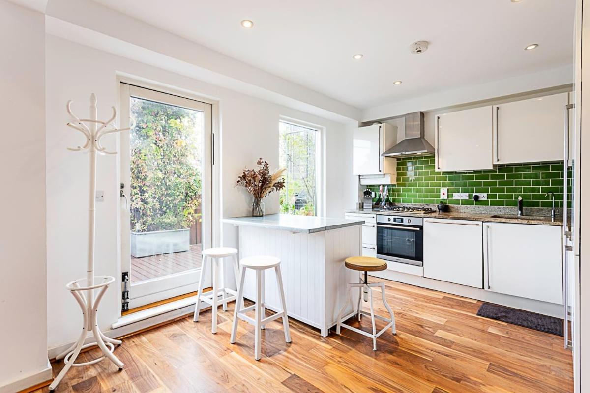 3 Bed Luxury Penthouse In Shoreditch Londen