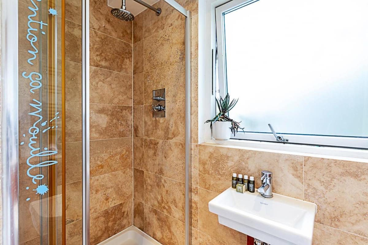 3 Bed Luxury Penthouse In Shoreditch Londen